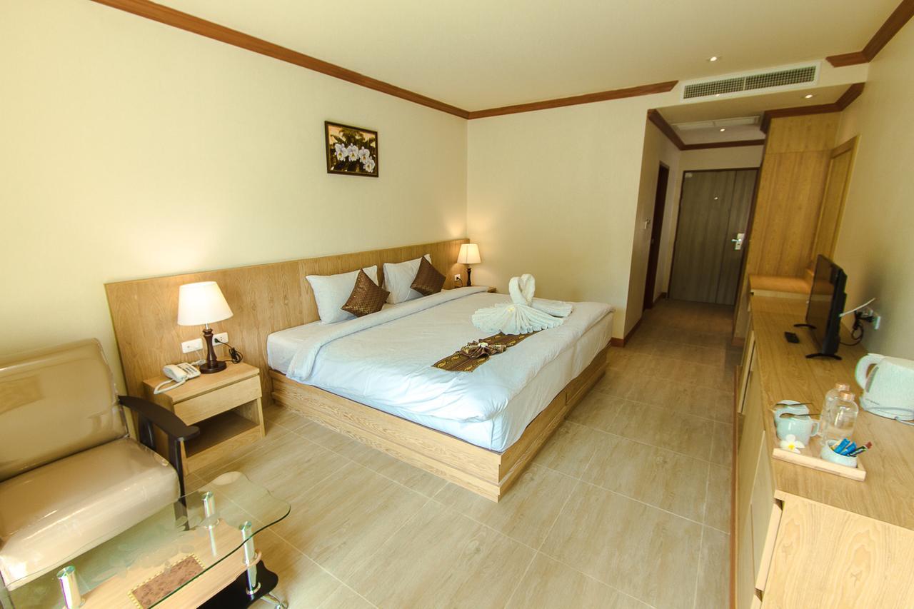 Airport Beach Hotel Phuket - Sha Extra Plus Nai Yang Beach المظهر الخارجي الصورة
