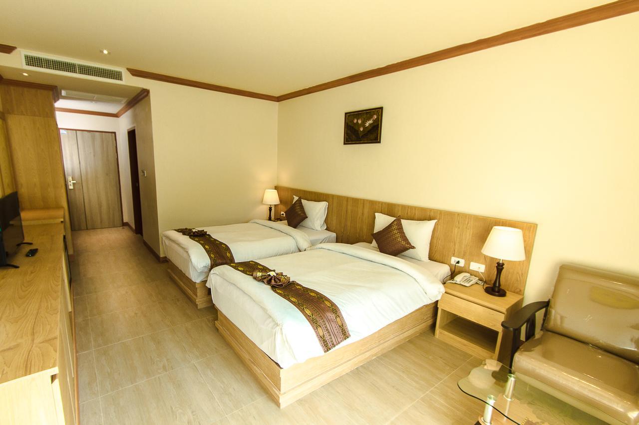 Airport Beach Hotel Phuket - Sha Extra Plus Nai Yang Beach المظهر الخارجي الصورة